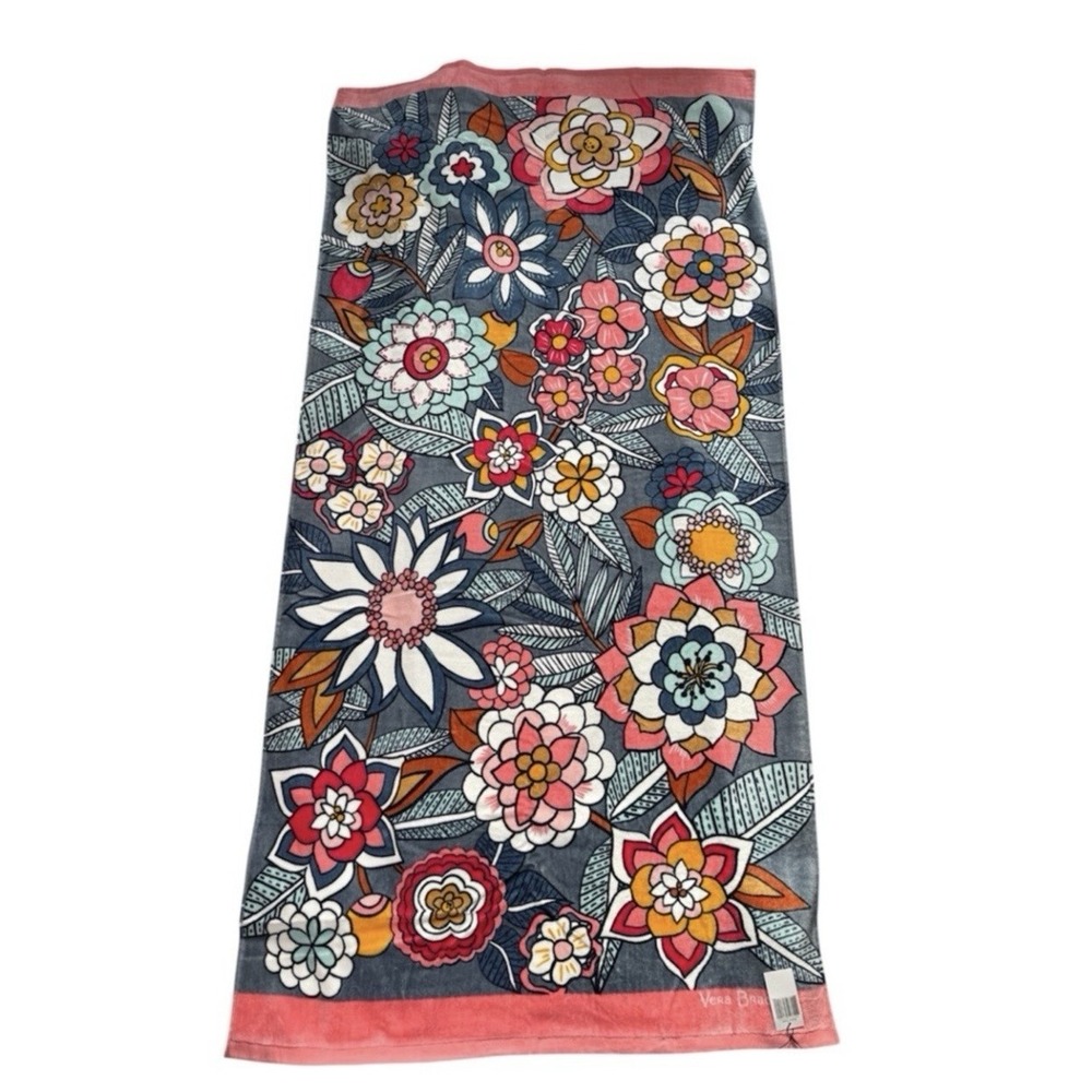 Vera Bradley Beach Towel Tropical Evening Floral Print NEW WITH TAGS Oversized - Picture 1 of 3